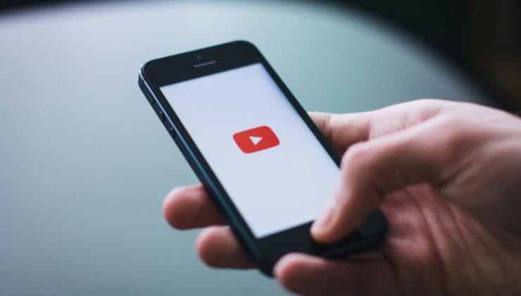 YouTube ha dichiarato "guerra" agli utenti che violano le regole